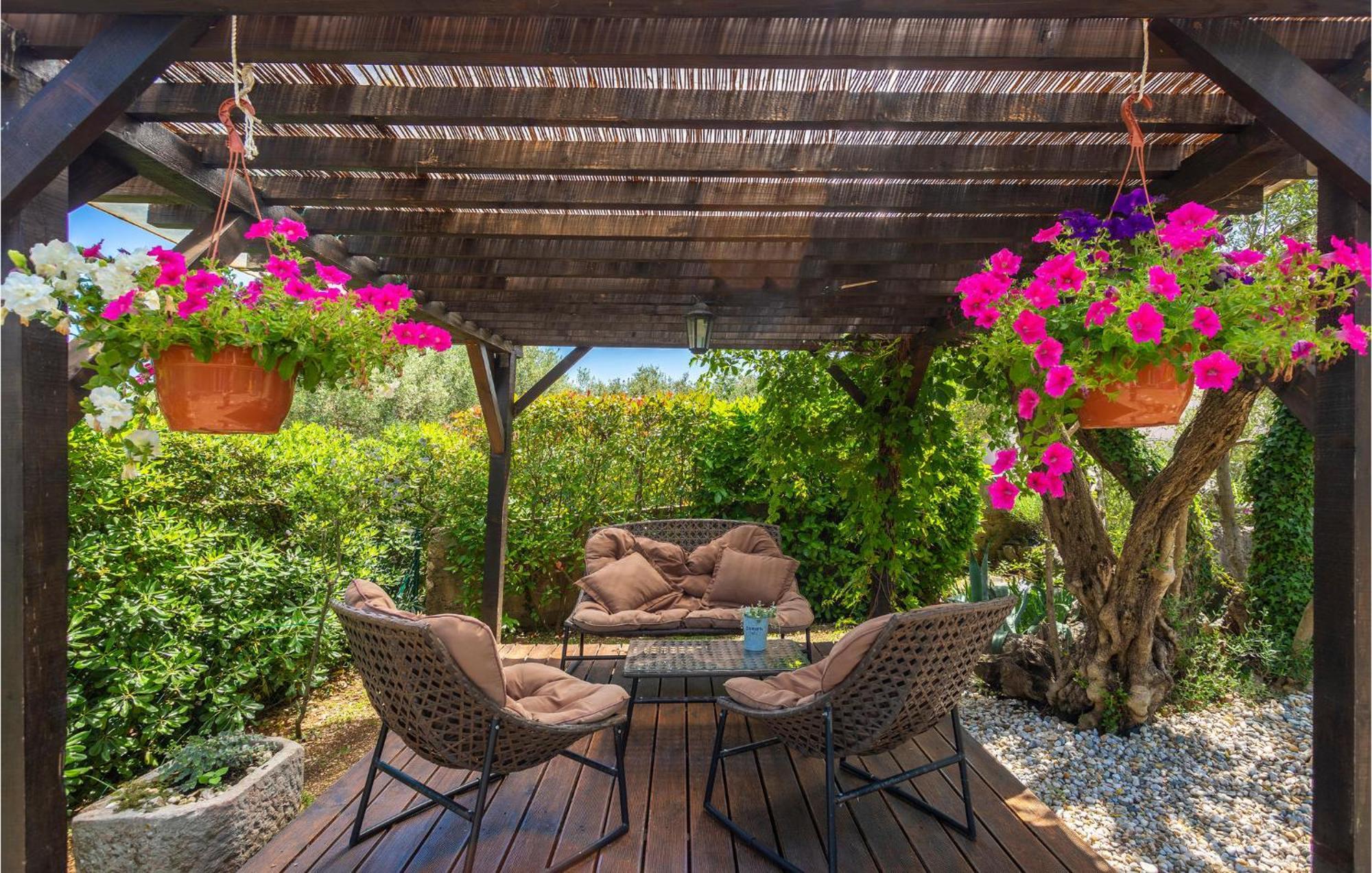 Nice Home In Risika With House Sea View ภายนอก รูปภาพ